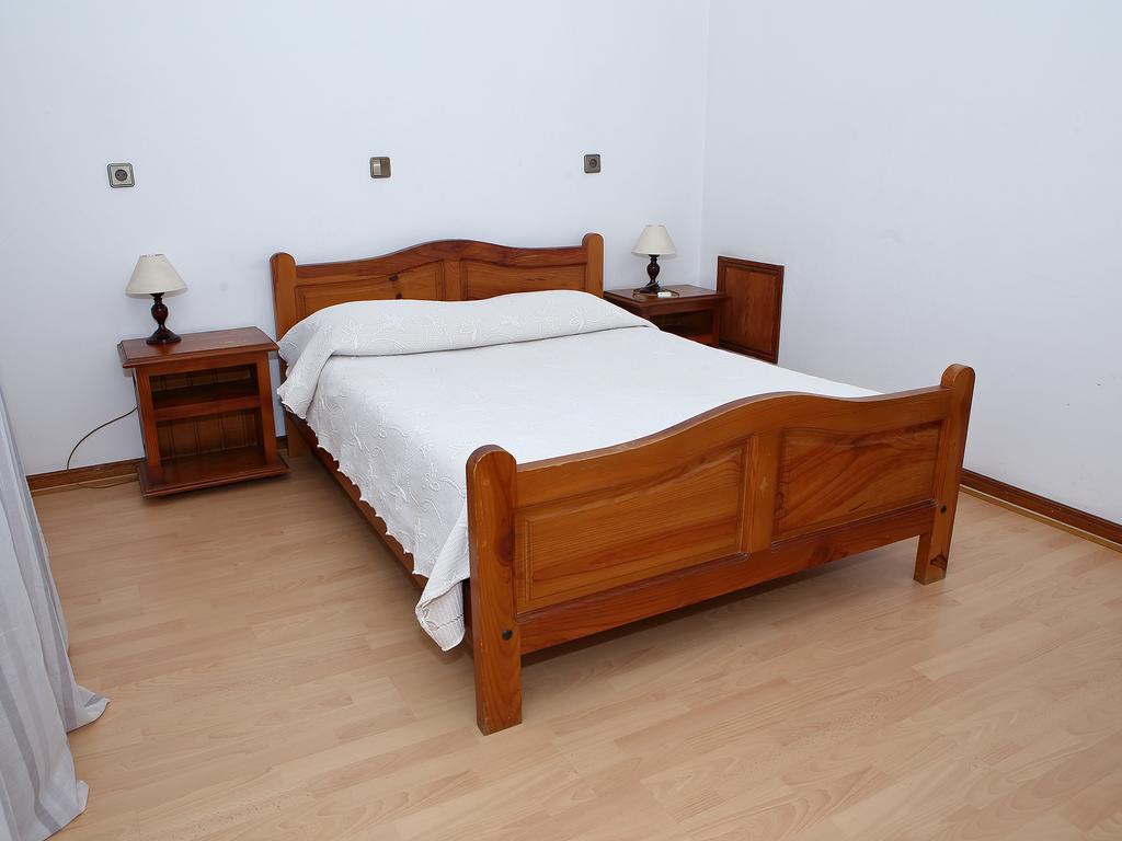 Residencial Albergaria Паредиш-ди-Кора Экстерьер фото